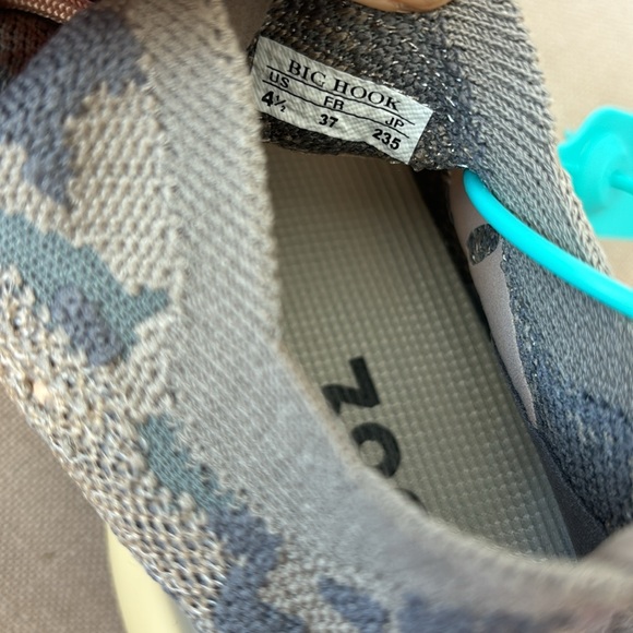 Lightweight Sport Shoes - Picture 6 of 9